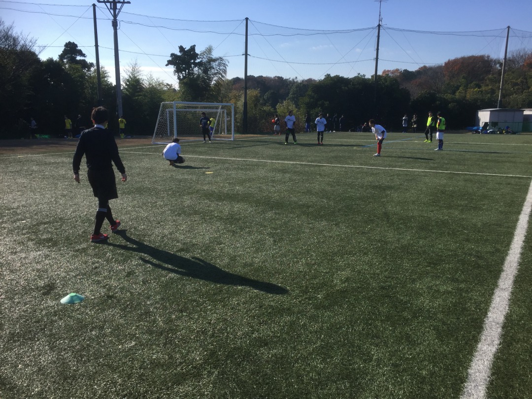 サッカー試合風景